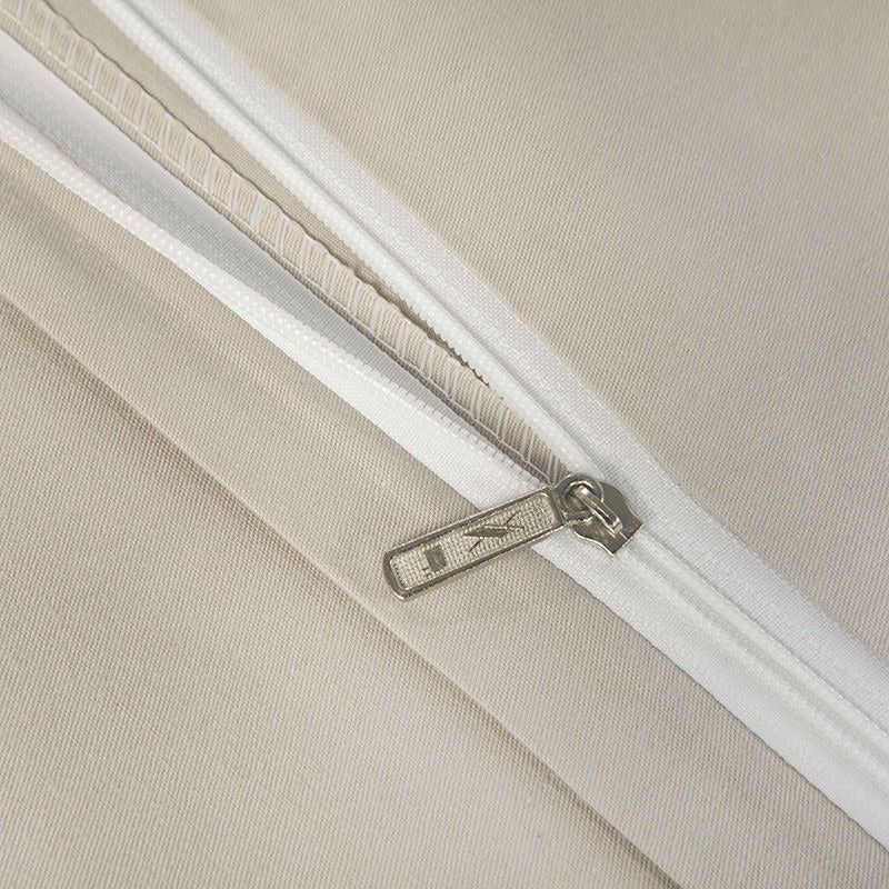 Soft Luxury Cotton Bedding Set with Silk Pattern