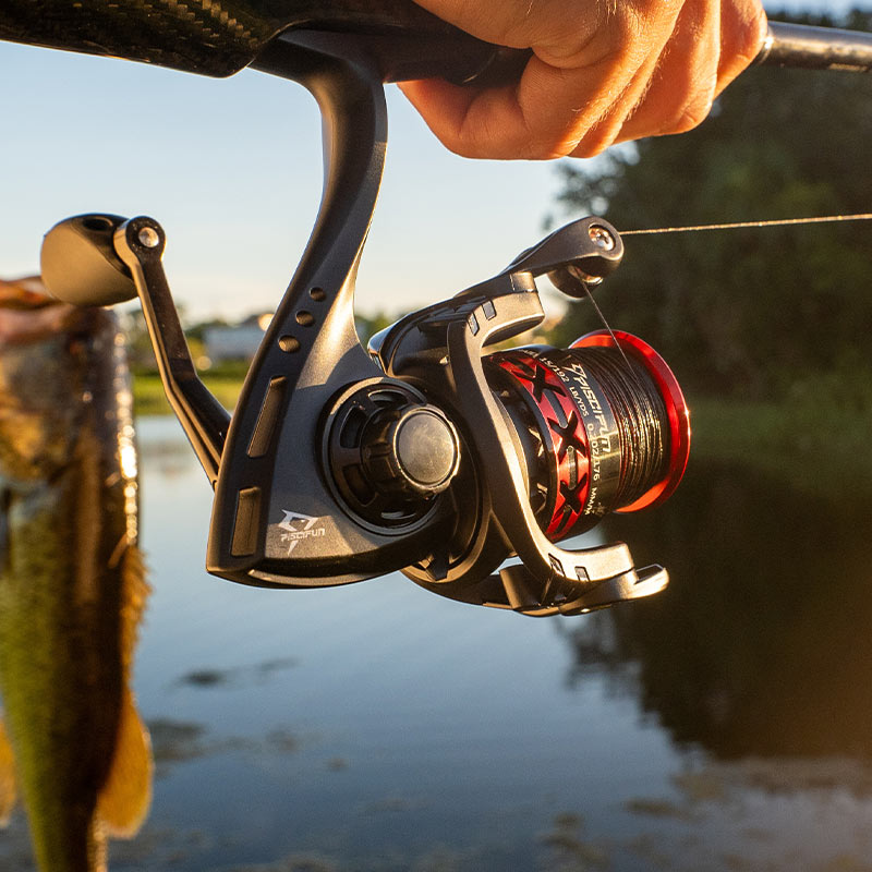 Fast Action Spinning Fishing Reel Red
