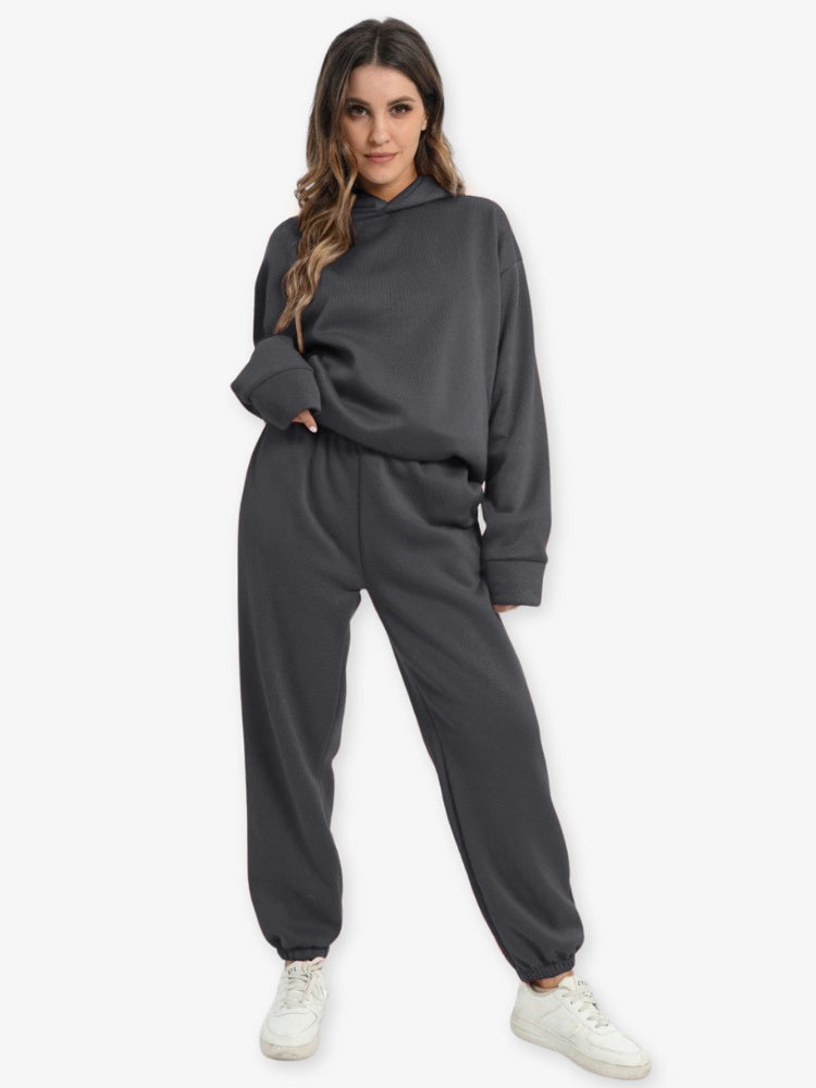 Athleisure Luxe | Stylish Comfortable Women's All-Season Tracksuit 15