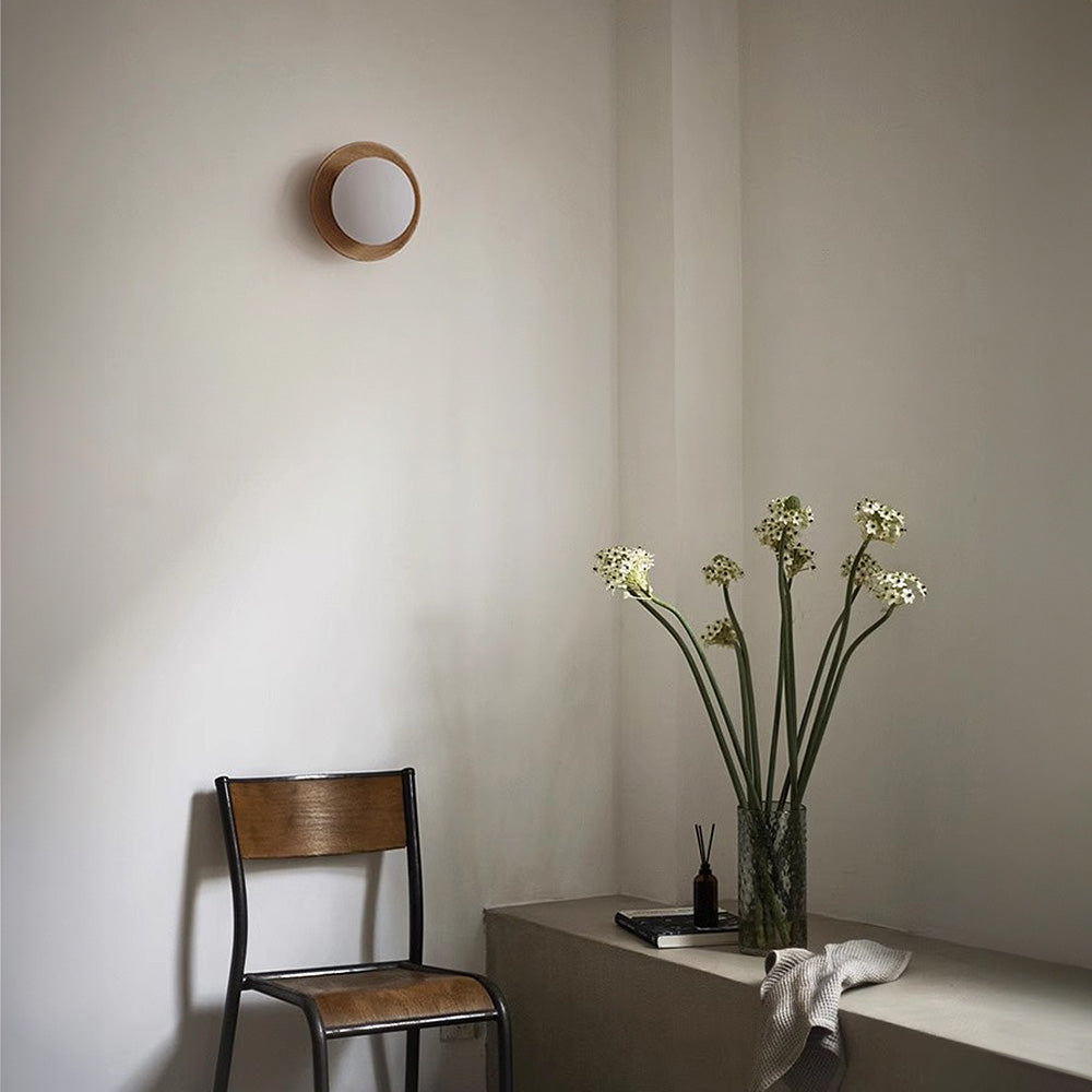Classic Wooden Wall Lamp with Glass Shade