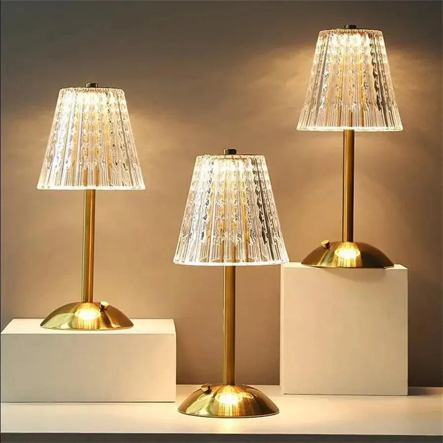 HeirloomGlow Lamp – A vintage table lamp that provides a beautiful, elegant shine 7