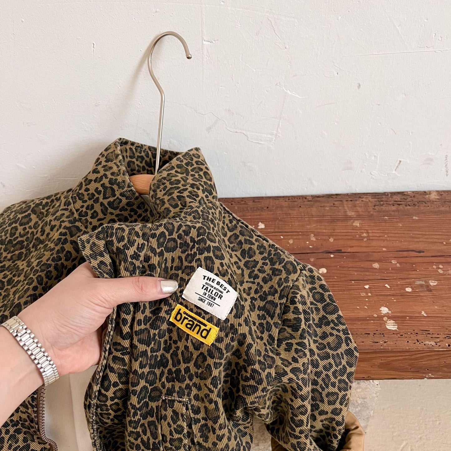 Title: Girls Leopard Print Casual Comfort Jacket
Handle: girls-leopard-print-casual-comfort-jacket
Product Description:
Snag this super comfy leopard print jacket for your little girl! Perfect for ages 1-8, this stylish and casual piece is made of soft cotton that keeps her cozy while looking oh-so-cute. Whether she's on the playground or hanging out at home, this jacket is a must-have for any trendy kiddo.
Variants:
- Size 1
- Size 2
- Size 3
- Size 4
- Size 5
- Size 6
- Size 7
- Size 8