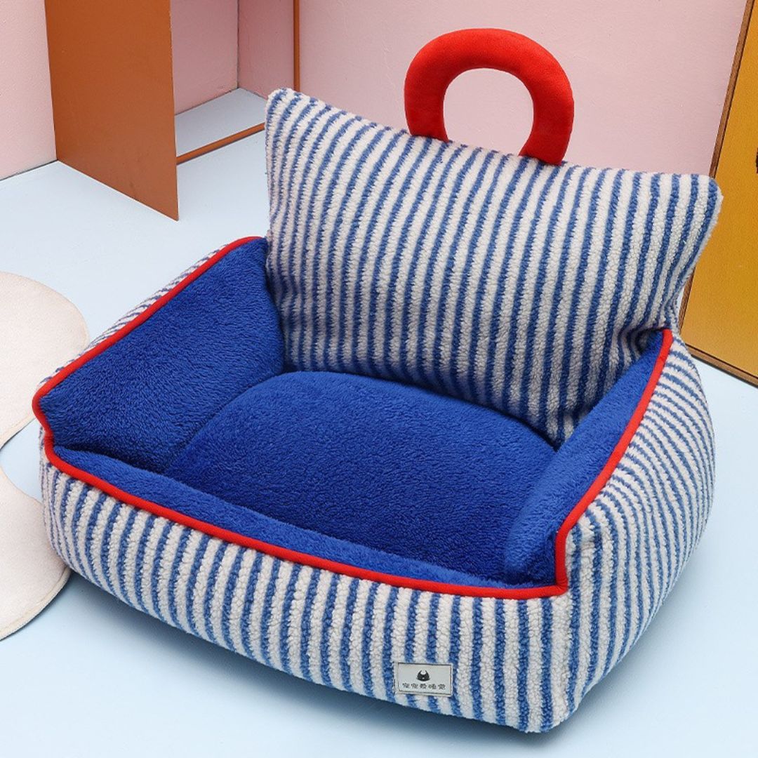 Round dog bed with nest style design and enclosed raised sides