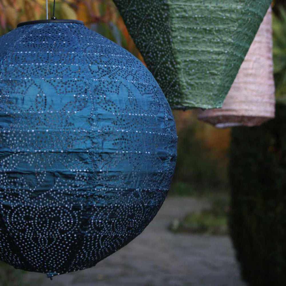 Waterproof Outdoor Solar Globe Lamp