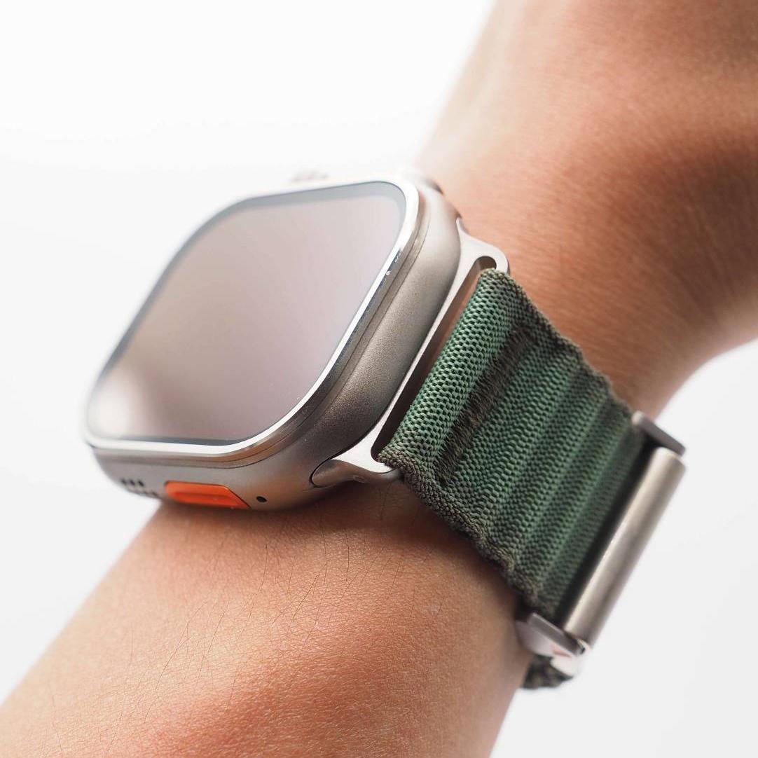 Stylish Woven Strap for Apple Watch