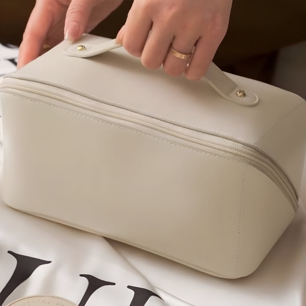 Spacious Travel Makeup Case PU Cosmetic Organizer