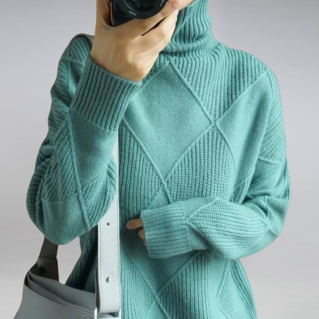 Soft Cashmere Crew Neck Sweater for Women