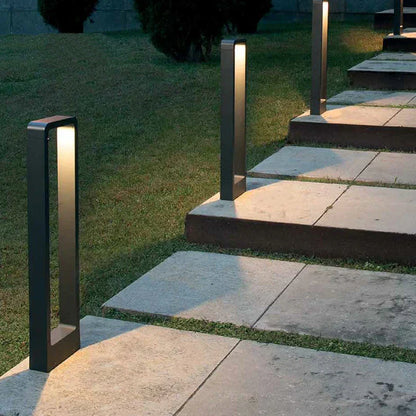Outdoor Solar Powered Weatherproof Garden Lamp