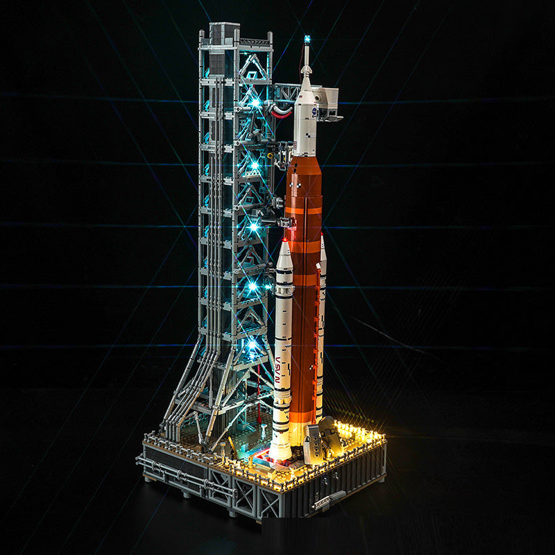 Detailed NASA Artemis Rocket Model Kit