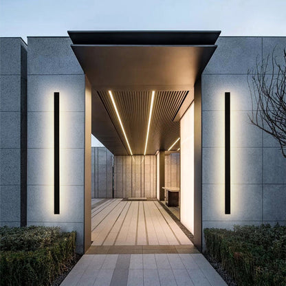 Bright Adjustable LED Outdoor Wall Lamp