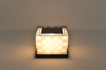 Stylish Woven Garden Solar Lamp