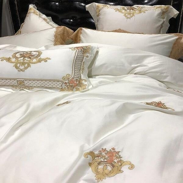 Luxurious Gold Thread Egyptian Cotton Bed Set