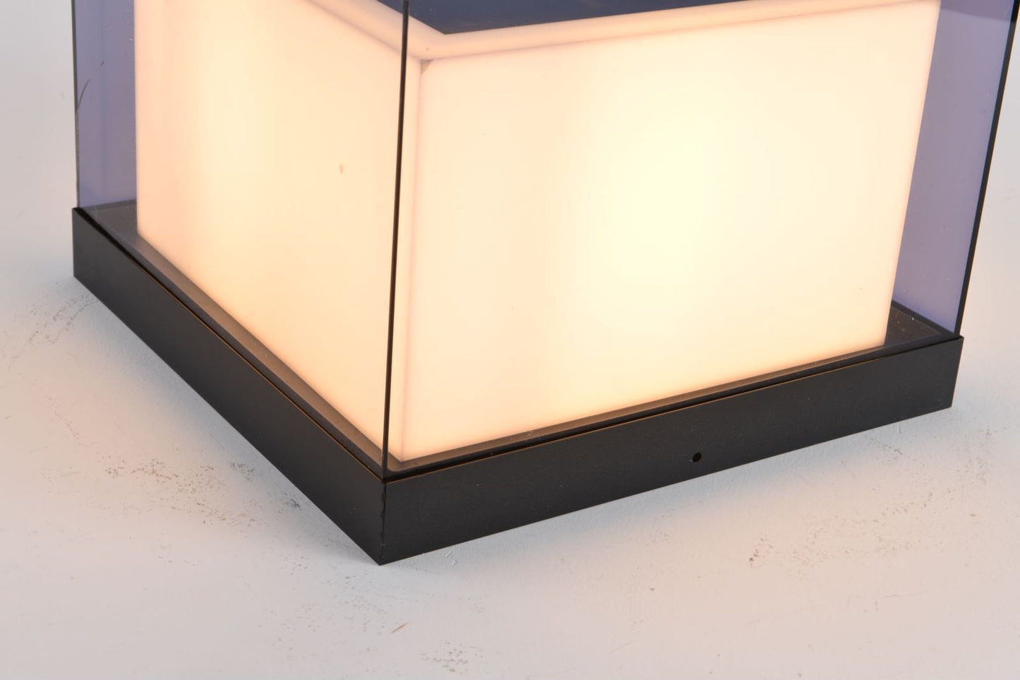 Solar Powered Outdoor Beam Lamp