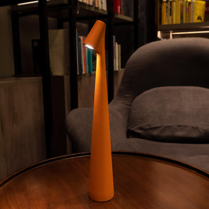 Simple Modern Battery Powered Desk Lamp