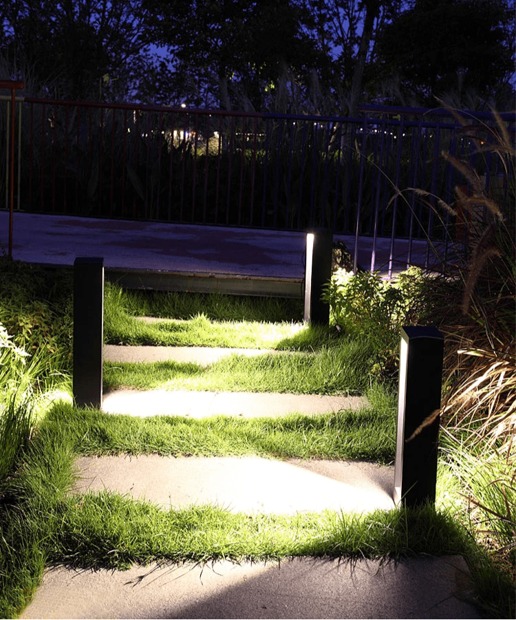 Bright Solar Powered Garden Lamp