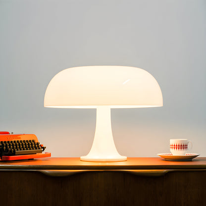 Simple Round Desk Lamp in Retro Design