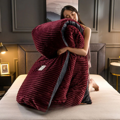 Soft Plush Throw Blanket – Cozy Fleece Cover