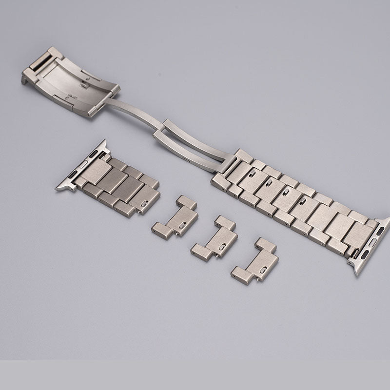 Durable Metal Strap for Apple Watch Everyday Use