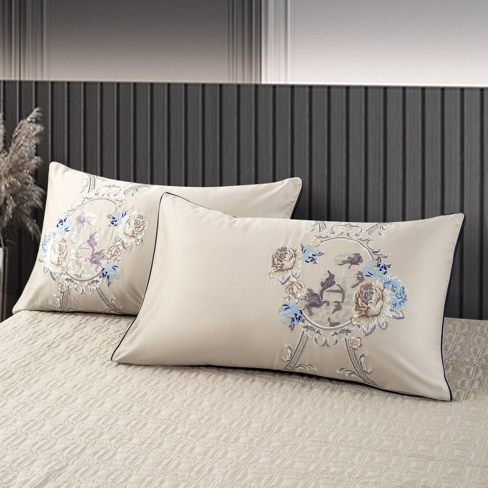 Beautiful Floral Pattern Bedding Set with Embroidery