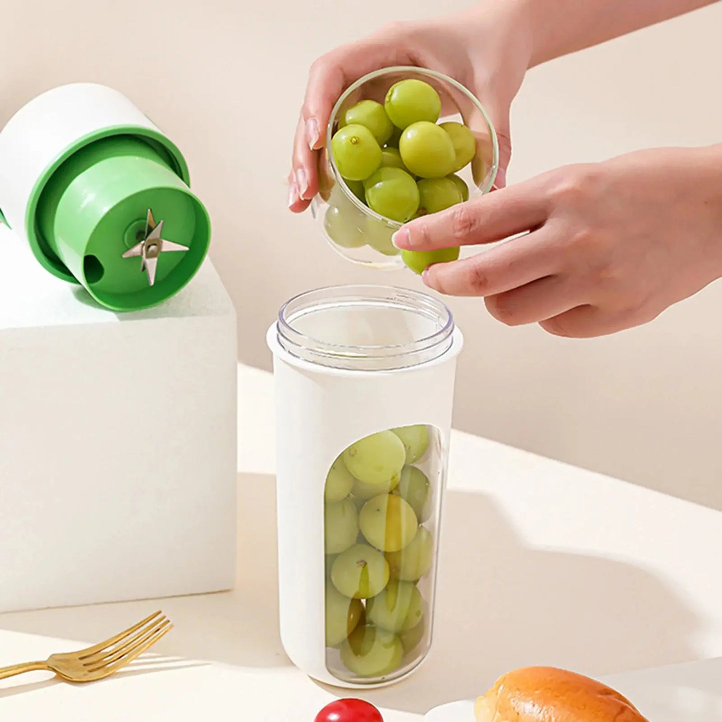 FreshSqueeze™ - Portable Blender and Juicer 480ml Inovessa