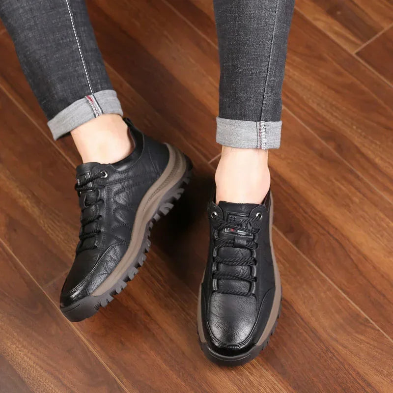 Comfortable Men's Walking Shoes with Arch Support and Grip