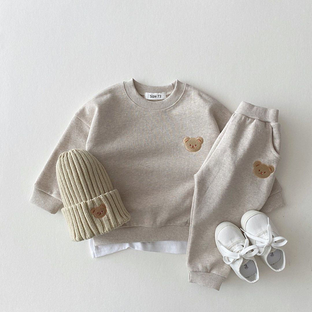 4Little Fashion - Jogging set for your little one - Pants, sweater & hat 1