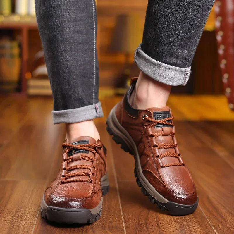 Comfortable Men's Walking Shoes with Arch Support and Grip