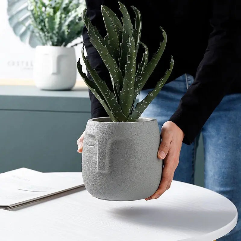 Amra Sculpted Face Plant Pot Inovessa