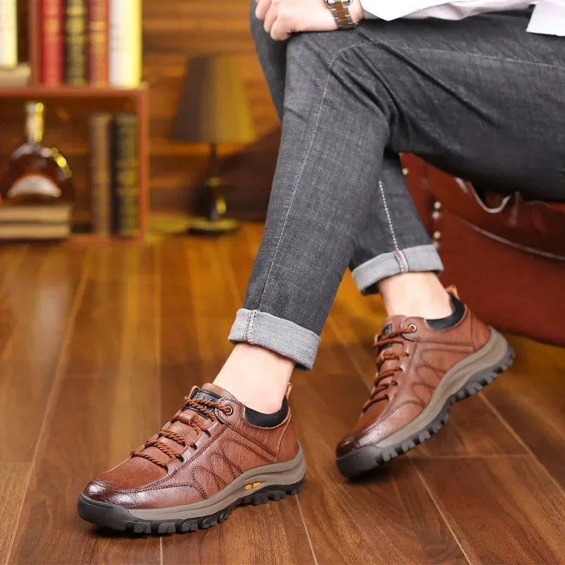Comfortable Men's Walking Shoes with Arch Support and Grip