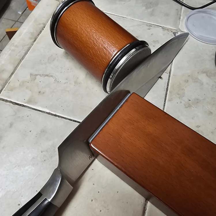 Easy Use Dual Stage Kitchen Knife Sharpener for Dull Blades