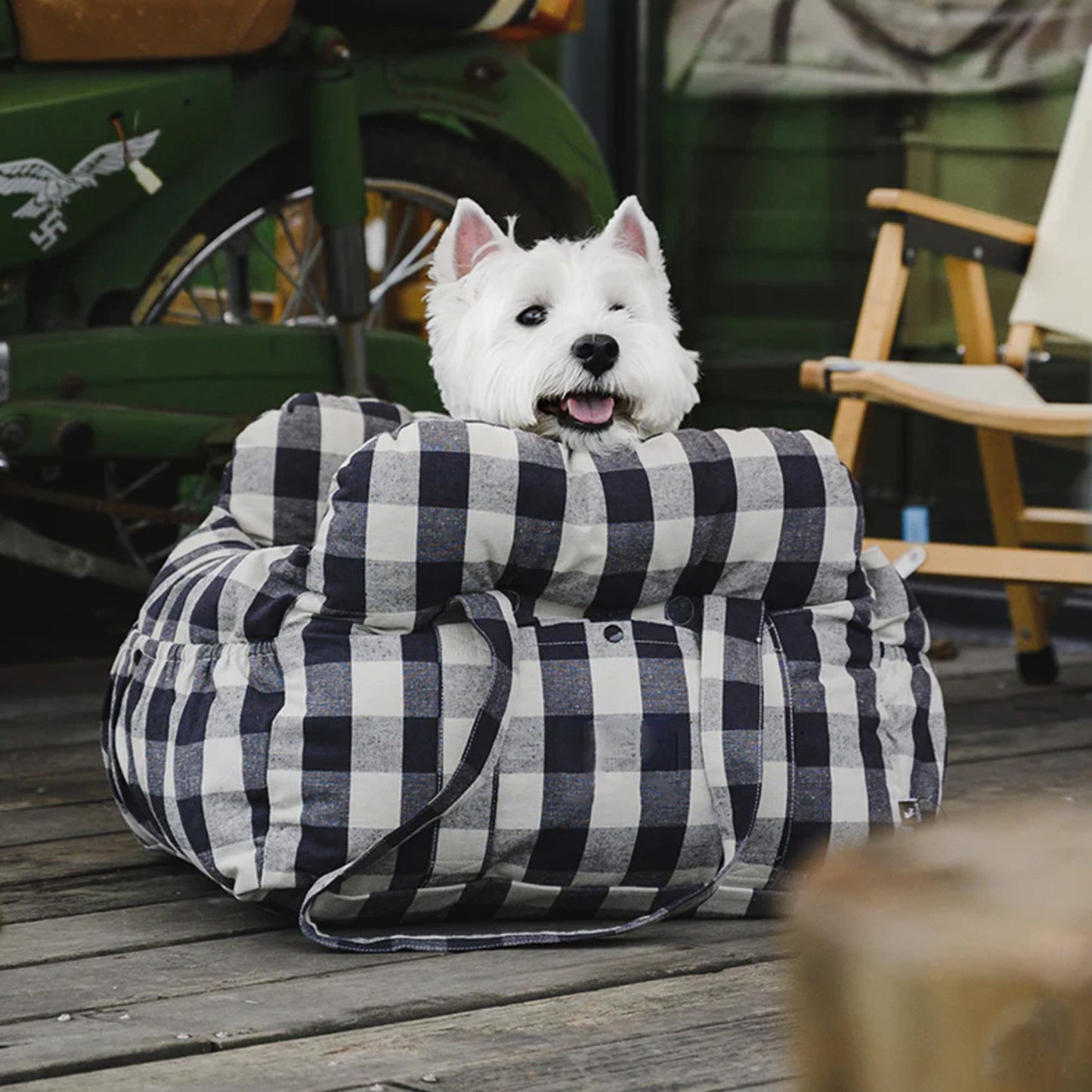 Practical Pet Car Seat & Travel Bag - Safe & Easy Clean