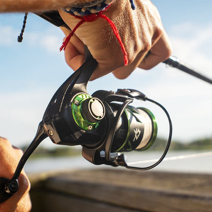 Fast Action Spinning Fishing Reel Size 500-5000