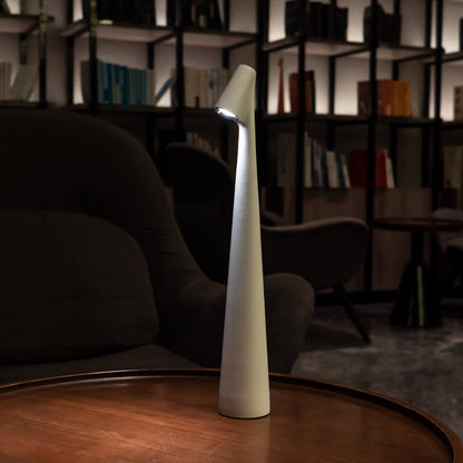 Simple Modern Battery Powered Desk Lamp