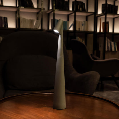 Simple Modern Battery Powered Desk Lamp