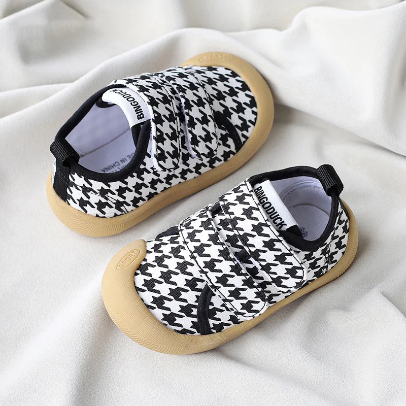 Breathable Women's Sneakers with Unique Prints – Comfortable and Stylish Mini Fashion Shoes for Everyday Wear