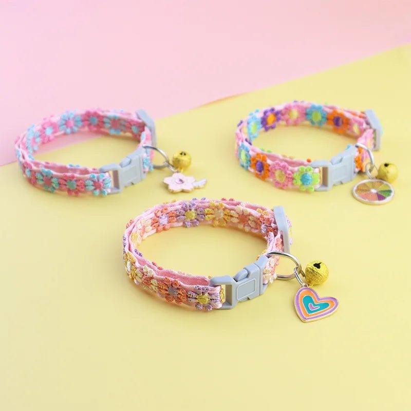 Adjustable Floral Pattern Cat Collar with Bell – Lightweight Nylon for Comfort and Safety, Fits Neck 21–33 cm 5