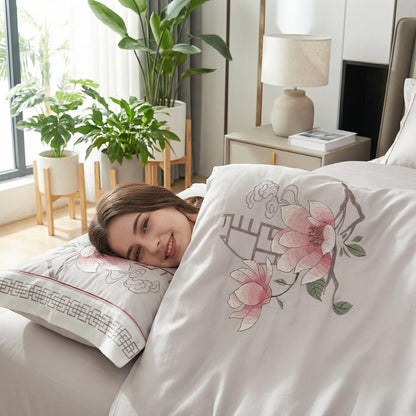 Luxury Bedding Set With Beautiful Embroidery Design