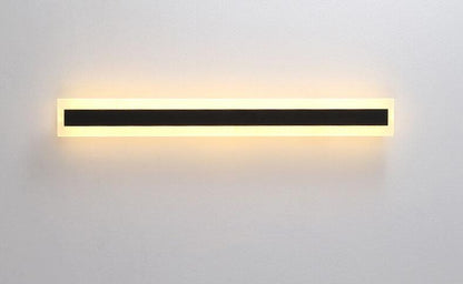 Slim Modern Outdoor LED Wall Lamp