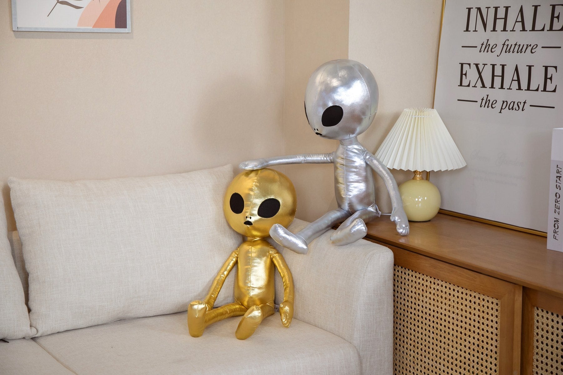 Alien backpack plush toy 5