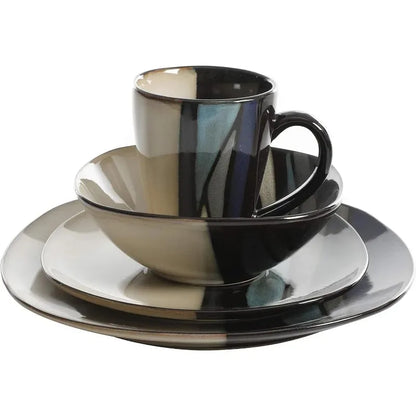 Beautiful 16-Piece Dinner Set
