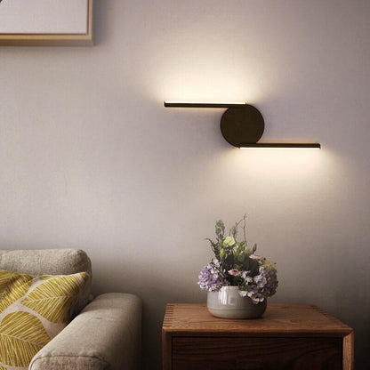 AluGlow – Contemporary LED Wall Lamp with Curved Aluminium 2