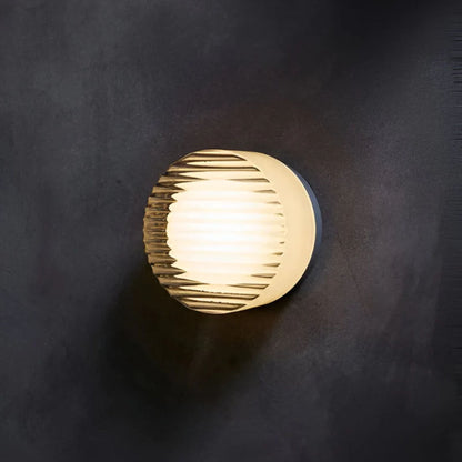 Ambrelo Wall Lamp 2