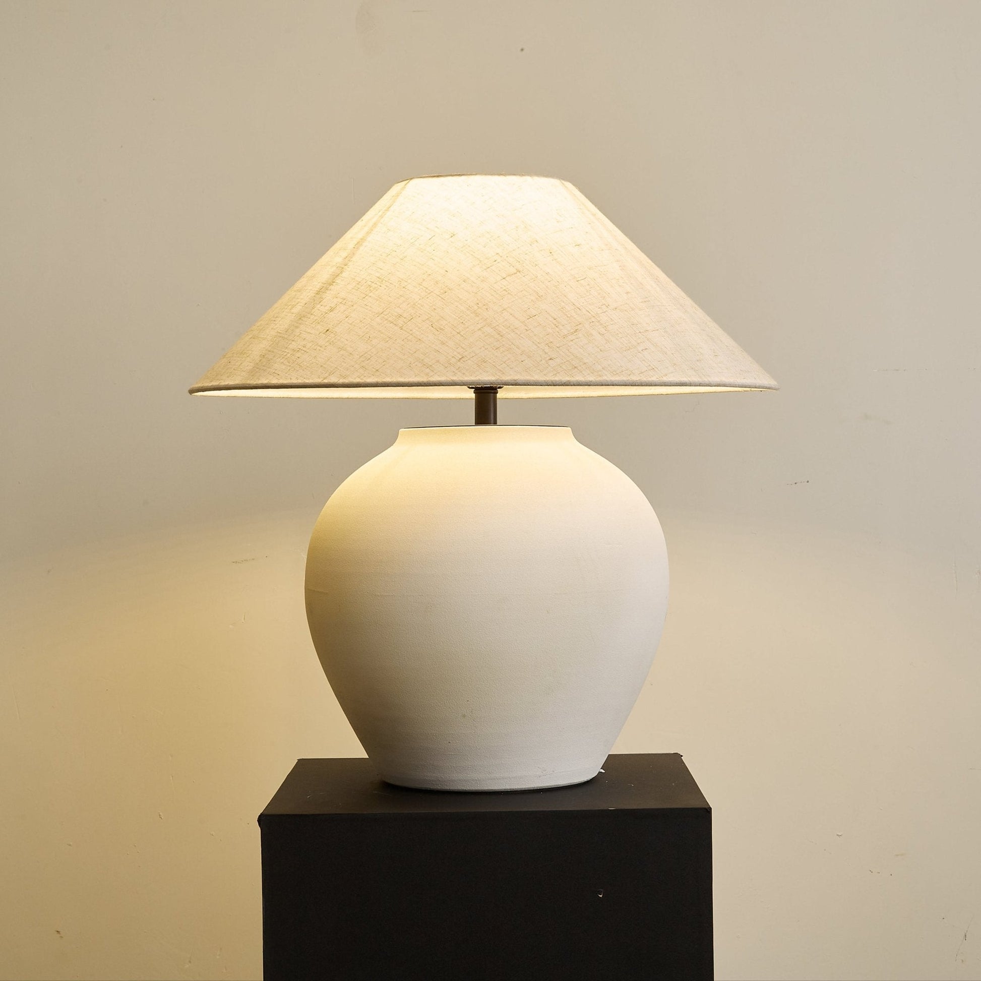 Amralev Table Lamp 4