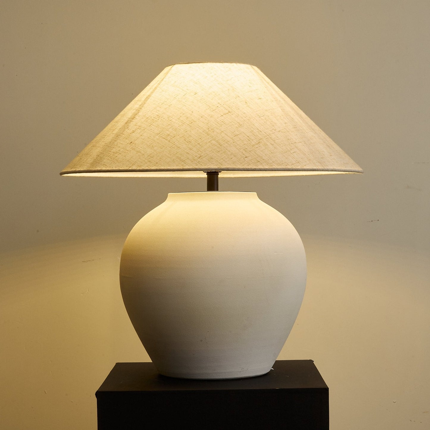 Amralev Table Lamp 5