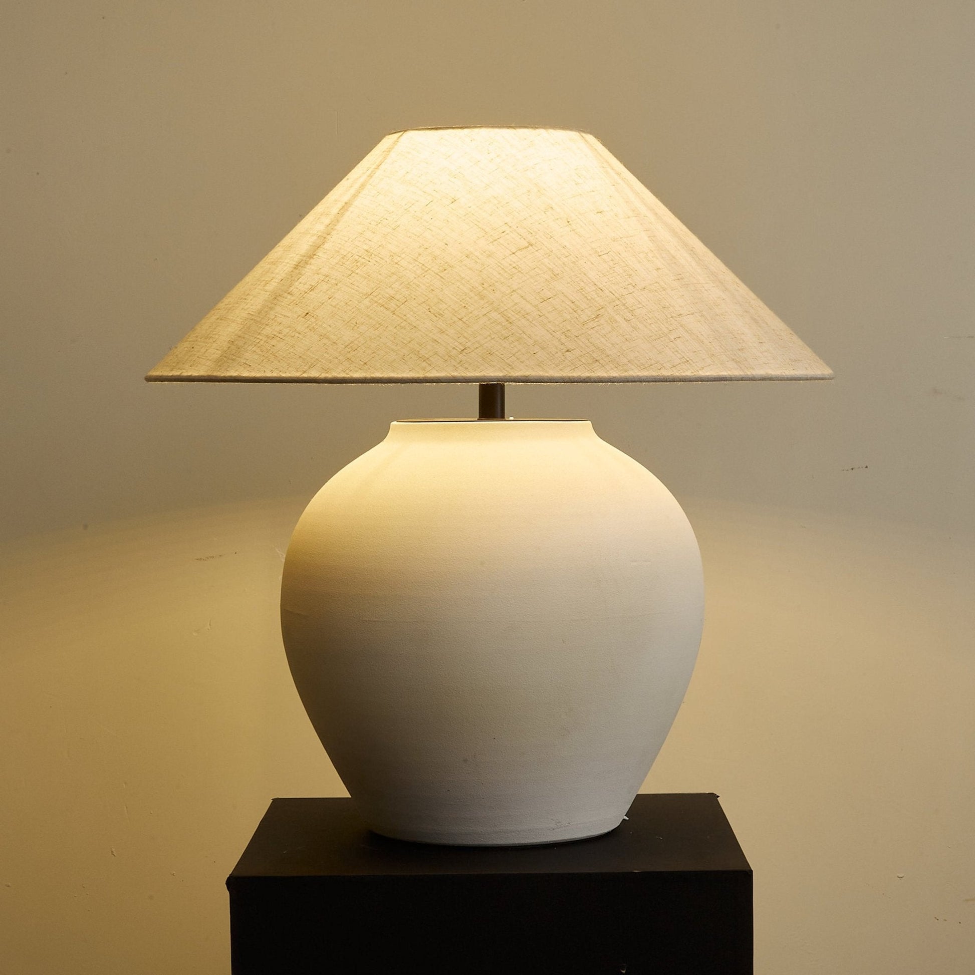 Amralev Table Lamp 6