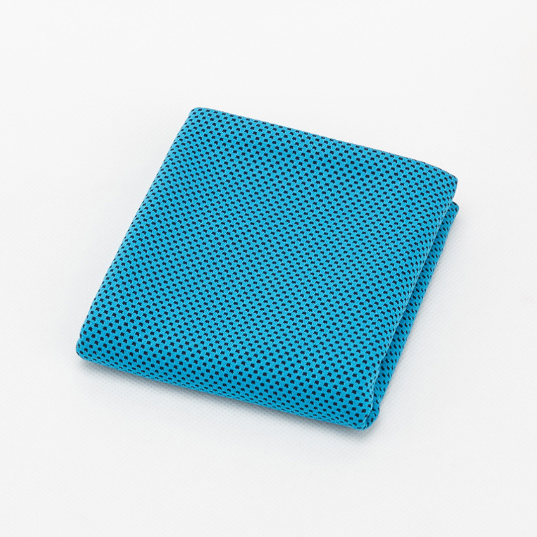 AquaCool | Innovative Quick-Drying Sports Microfiber Towel 2