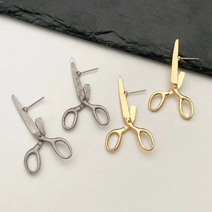 Artisan Scissors Design Earrings with Comfortable Fit – Unique Jewelry for Statement Style 3