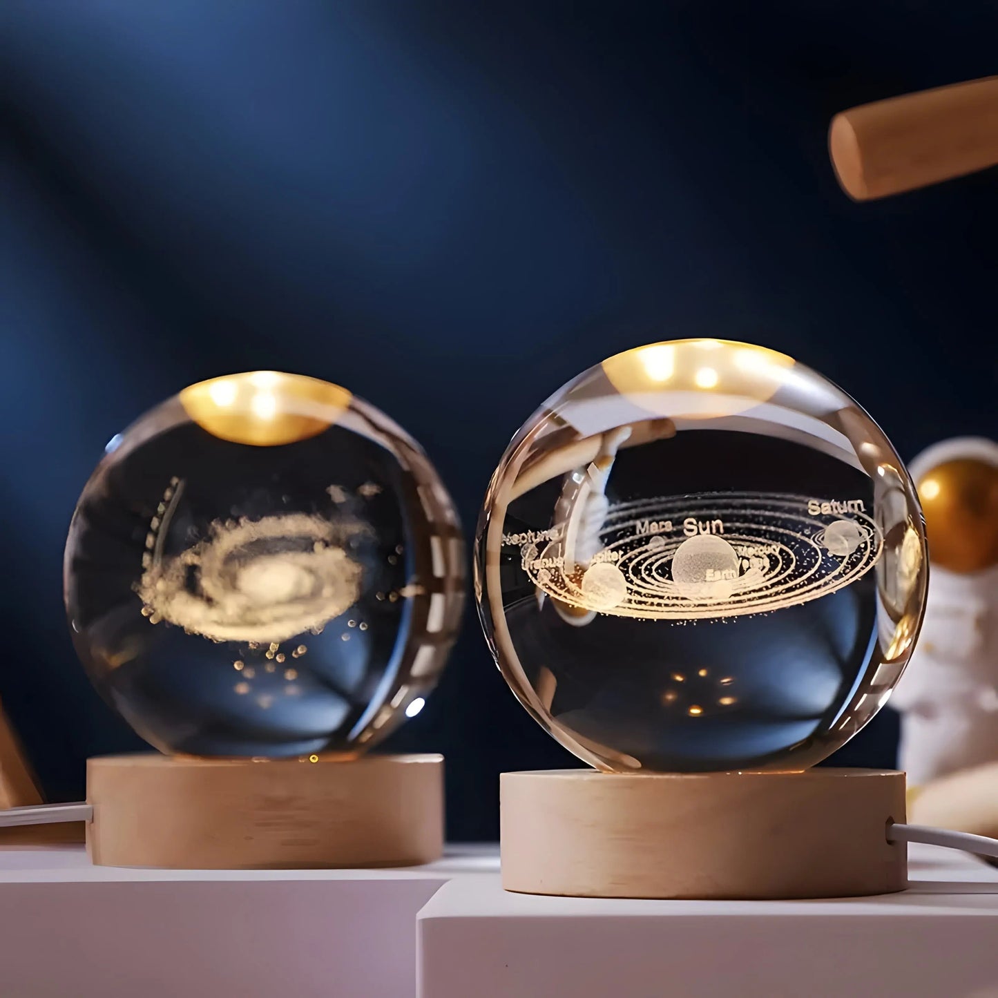 AstralGlow™ - Sphere Lamp Inovessa