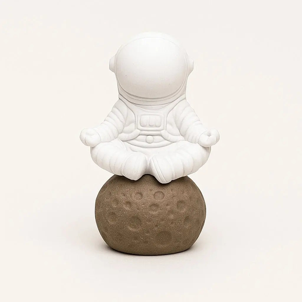 Handmade purple clay astronaut tea pet zisha figurine moon base ornament chinese tea table decoration 