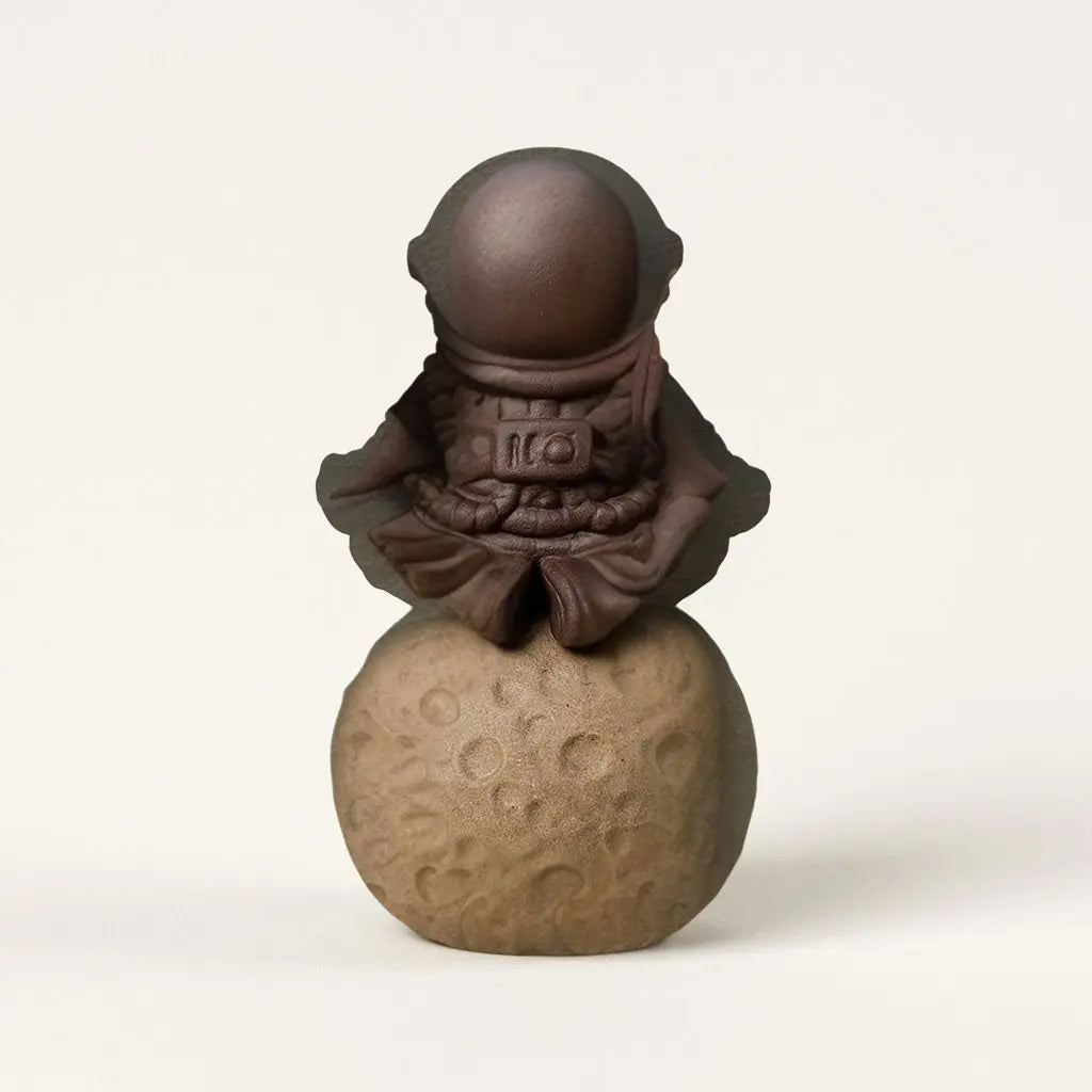 Purple sand clay astronaut tea pet figurine zisha handmade ornament chinese tea ceremony table decor 